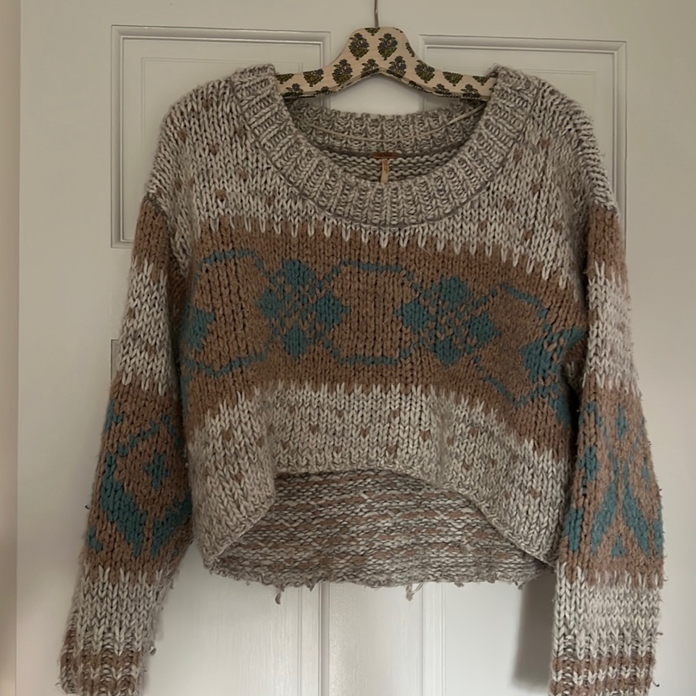 Free People Chunky Knit Cropped Sweater in Cream, Tan & Teal